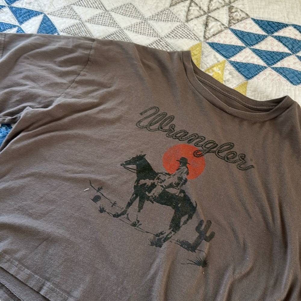 Wrangler Western Cowboy Sunset Graphic Crop Tee 🤠
